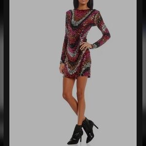 B. Darlin Long Sleeve Open Back Pattern Sequin Pull-On Dress. Size Small…